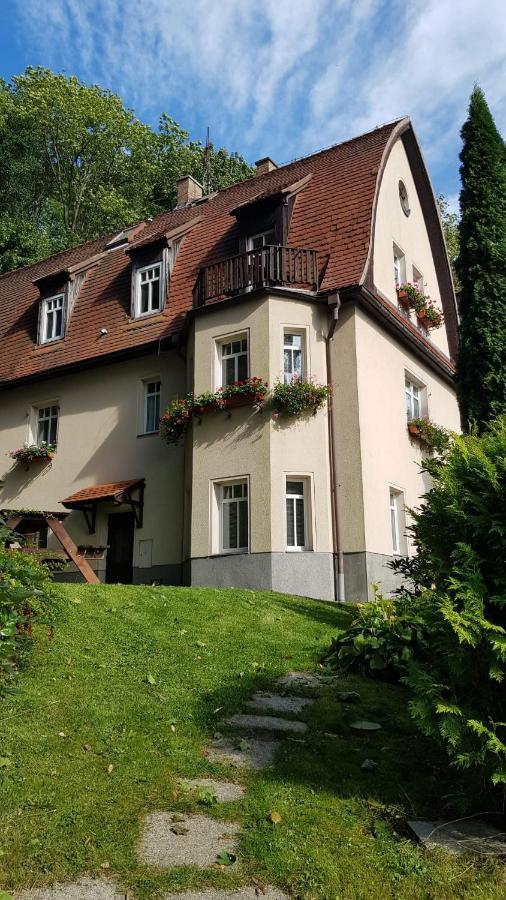 Pension Family Karlovy Vary Exterior photo